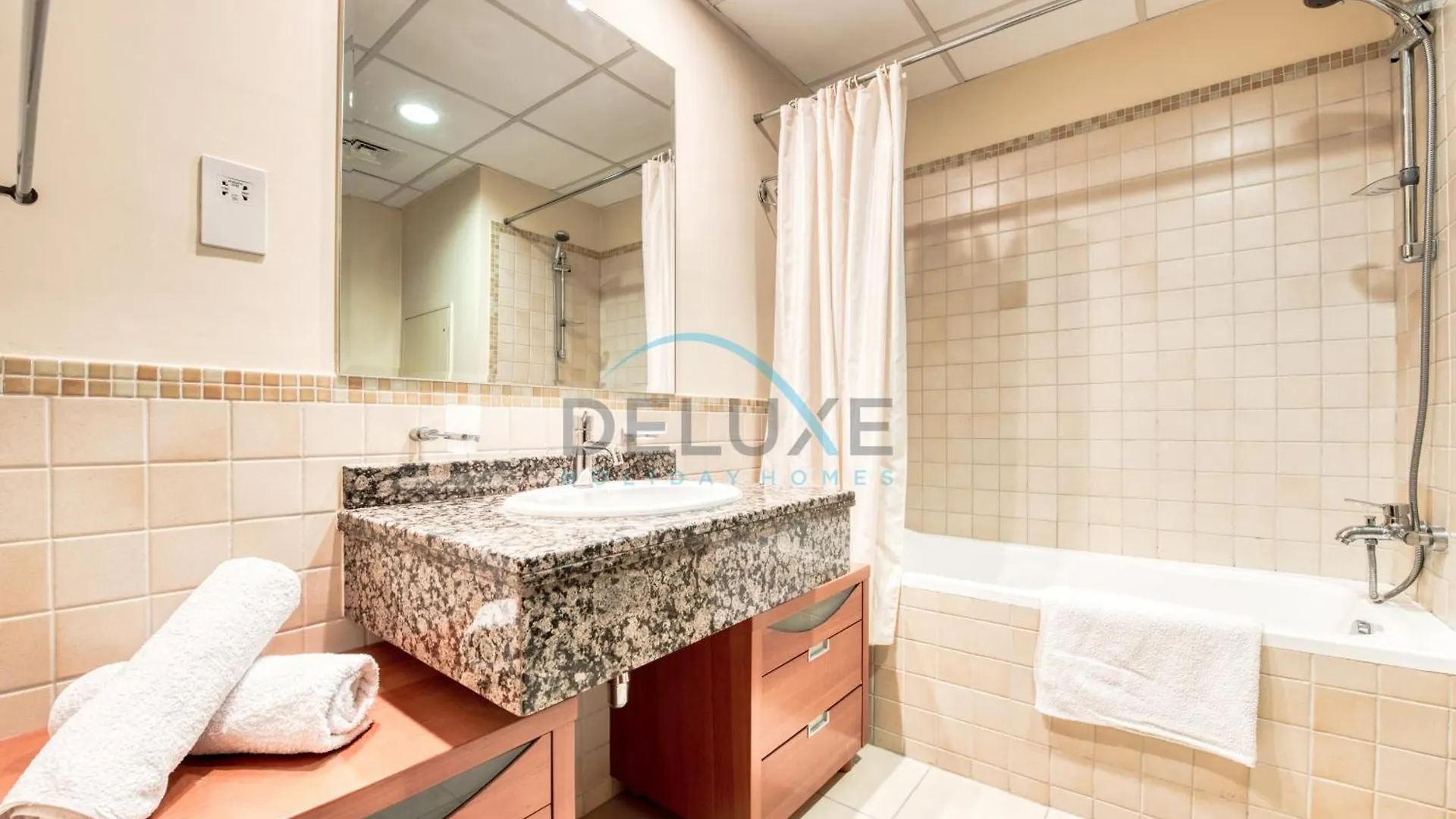Ain Dubai & Sea Views 2Br Unit Close To Beach, Shams 4, Jumeirah Beach Residence By Deluxe Holiday Homes United Arab Emirates